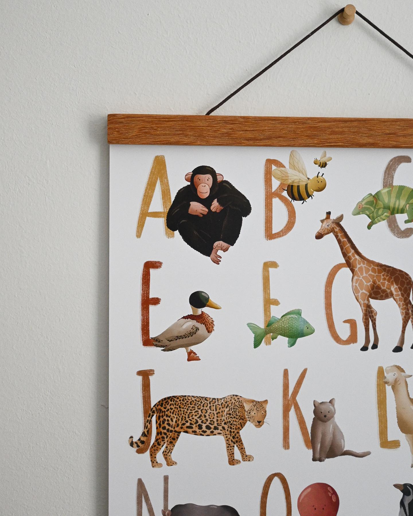 Alphabet Poster mit illustrierten Tiermotiven für das Kinderzimmer A3